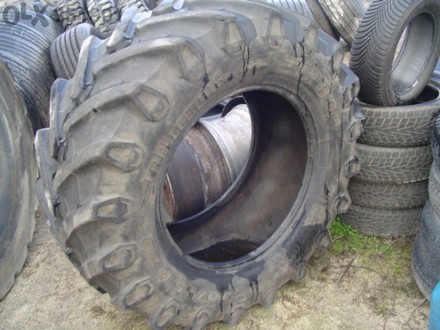 Селскостопански  гума за трактор 540 65 28